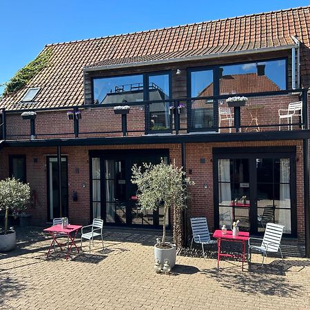 Hotel De Weegbrug IJzendijke Esterno foto