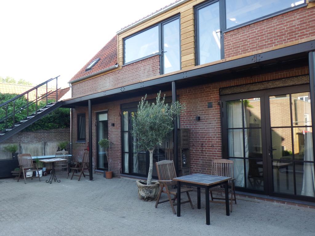 Hotel De Weegbrug IJzendijke Esterno foto